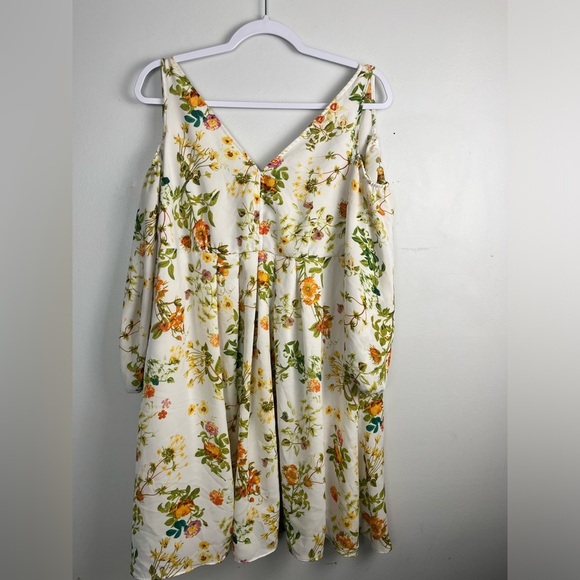 Disney Alice Through the Looking glass cold shoulder dress size large - Picture 3 of 5